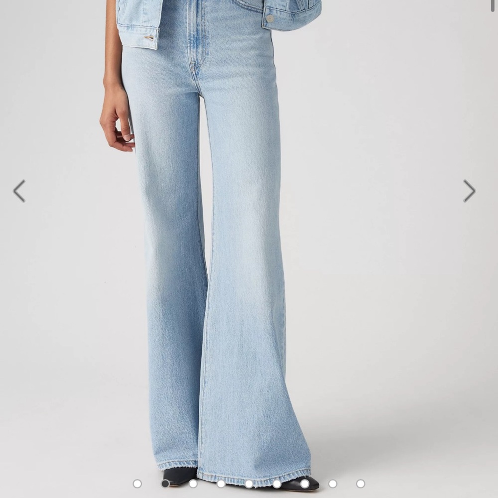 Light Blue Wide-Leg High-Rise Women's Jeans